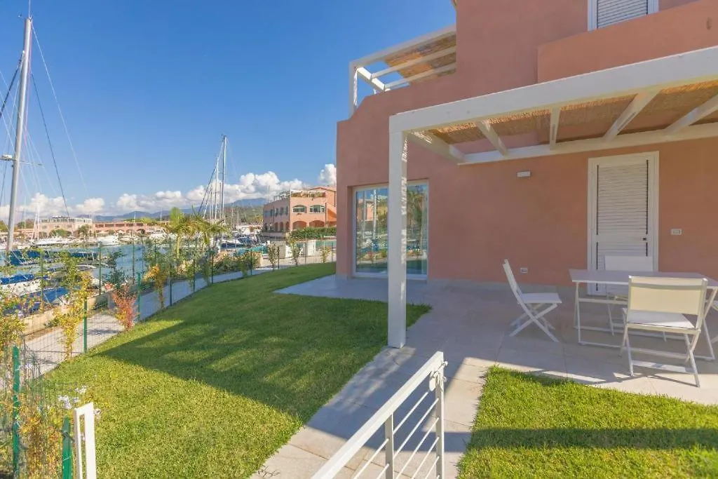 Apartment Appartamento Tramontana Portorosa - Residence Delfino Furnari